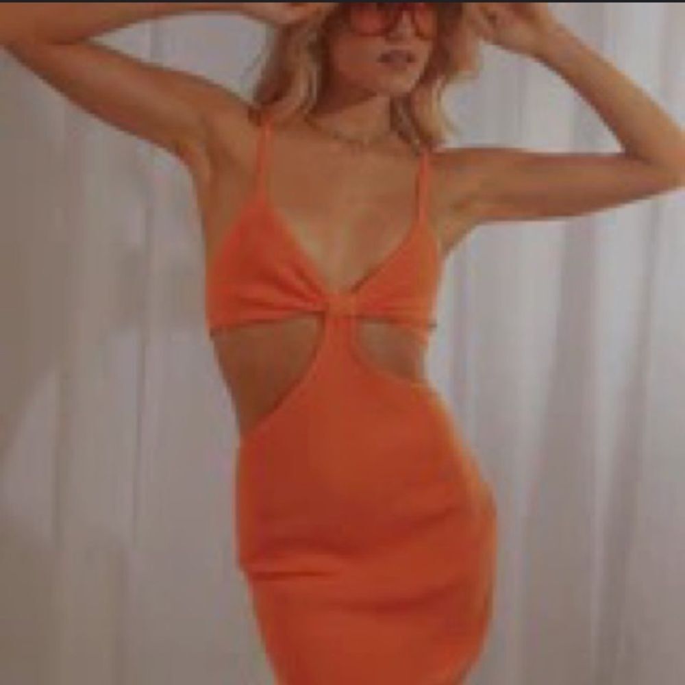 NWT Pepper Mayo size 8 cut out orange Bodycon midid dress ima knit cut out